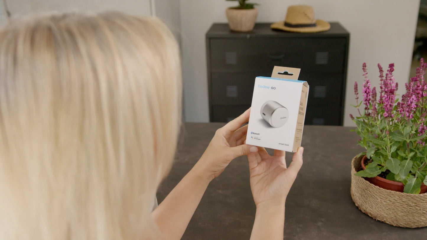 Tedee GO2 Silver + European Two Way Cylinder + Door Sensor + Keypad