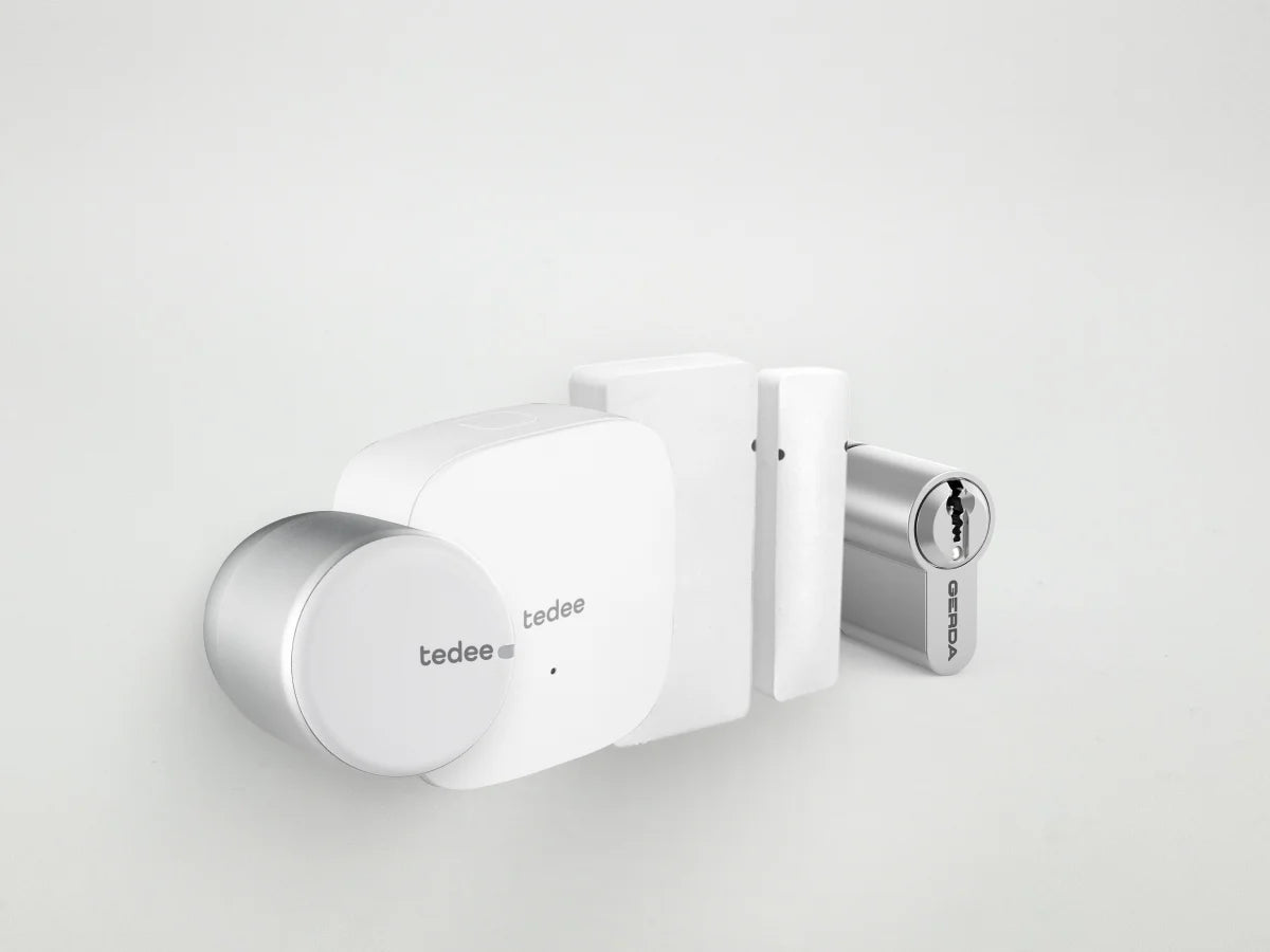 Tedee PRO Silver + Special Cylinder + Door Sensor + Bridge