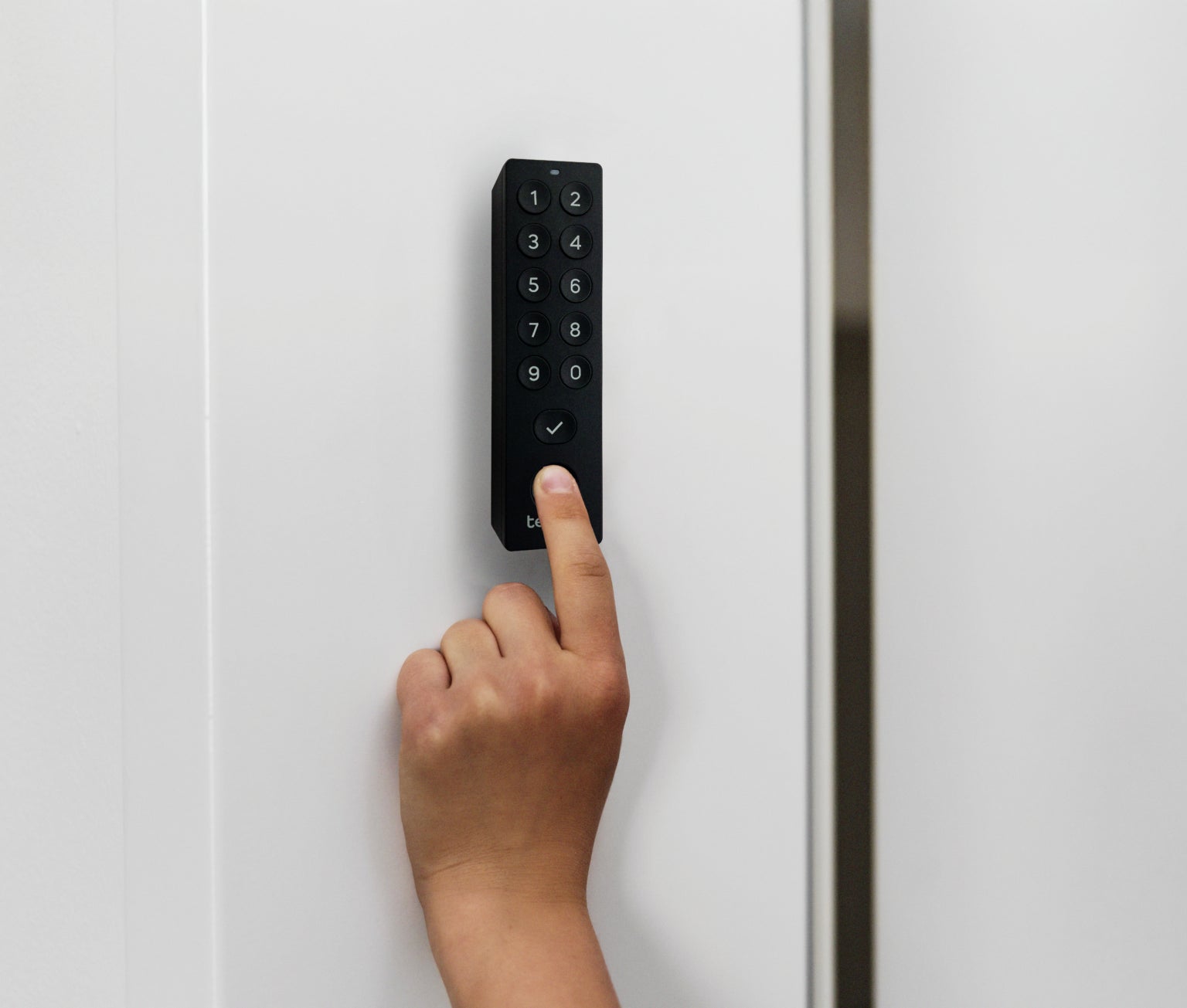 Tedee GO2 Silver + European Two Way Cylinder + Keypad